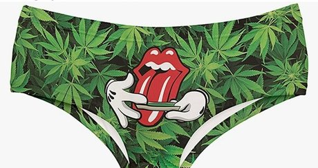 deluxious exclusive pornstar pictures