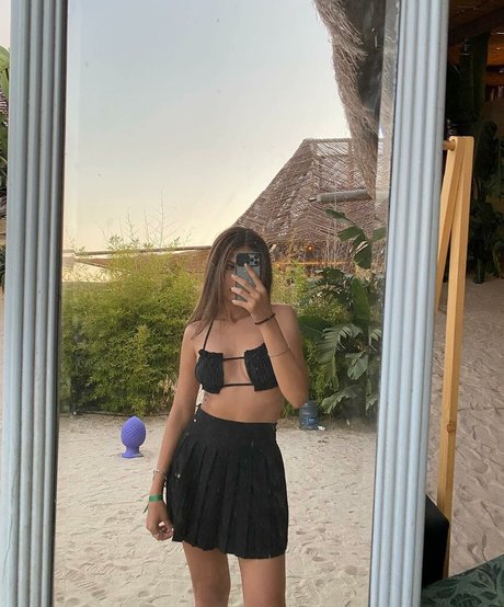 Zeynep Kurubacak pornstar erotic gallery