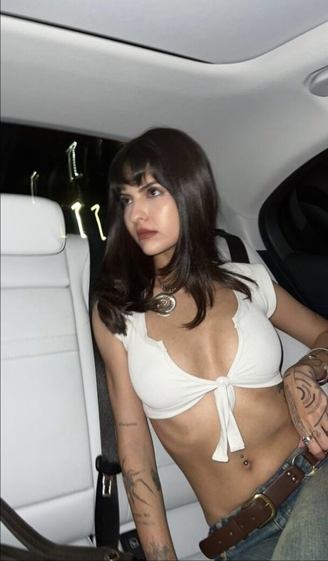 Zeynep Kurubacak free actress photo