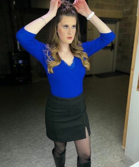 Local TV Presenters adult actress img