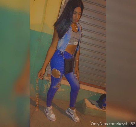 keysha82 nude model pictures