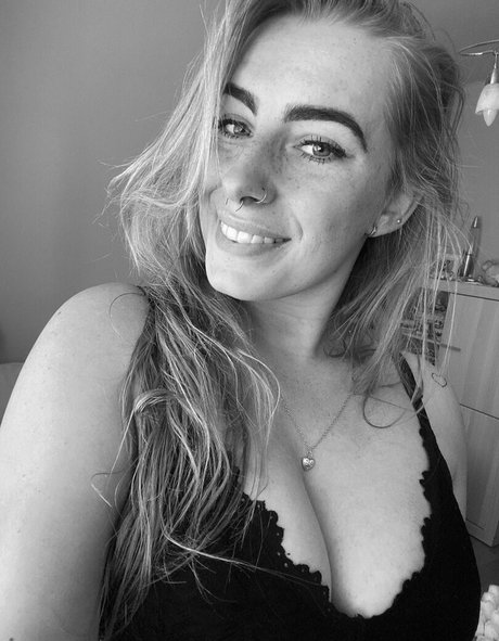 Blondinbelka xxx pornstar img