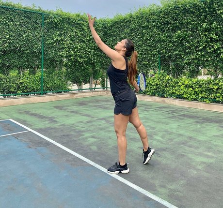 Akanksha Jain nudes actress pic