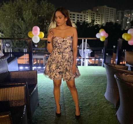 Akanksha Jain naked pornstar img