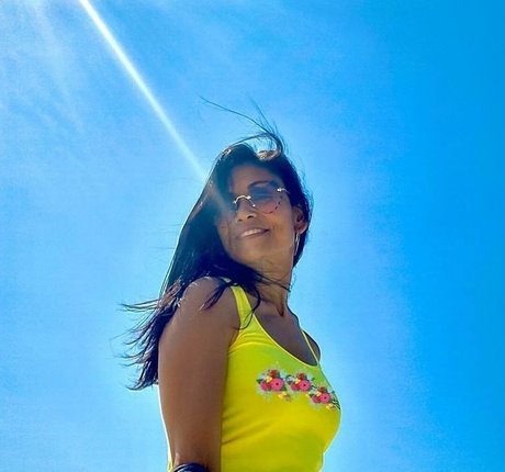 Shivani sex pornstar pic