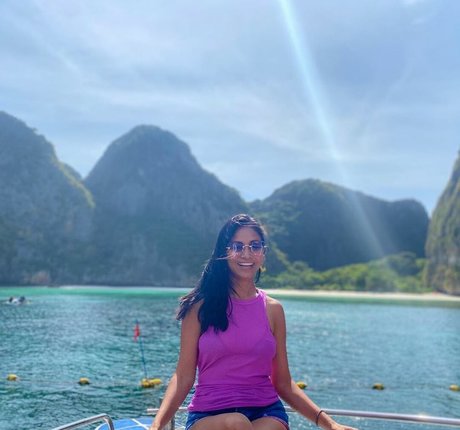 Shivani high quality actress photo