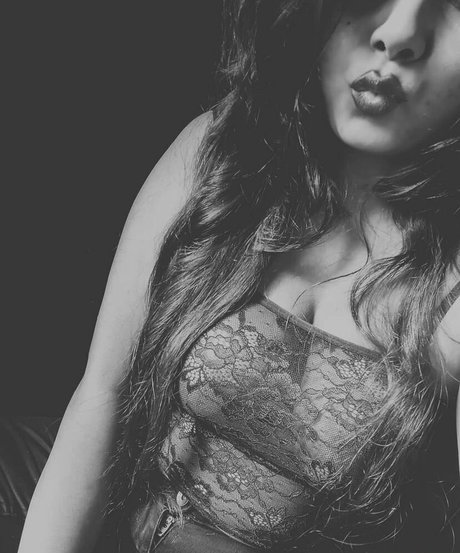 Maya Diba star perfect picture