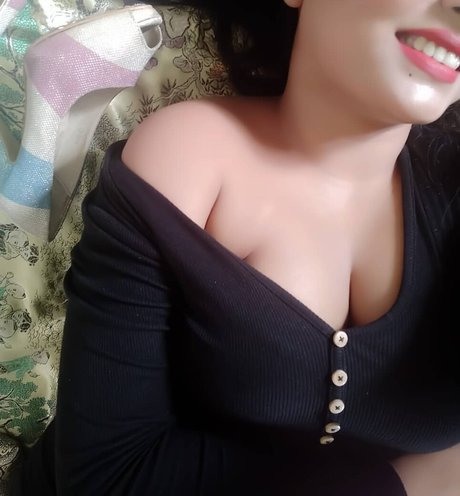 Maya Diba pornographic model pic