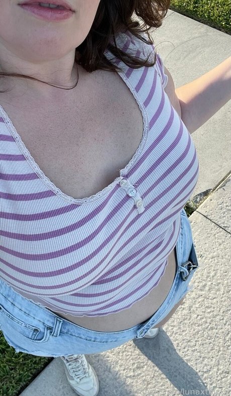 lunaxthicky model pornographic gallery