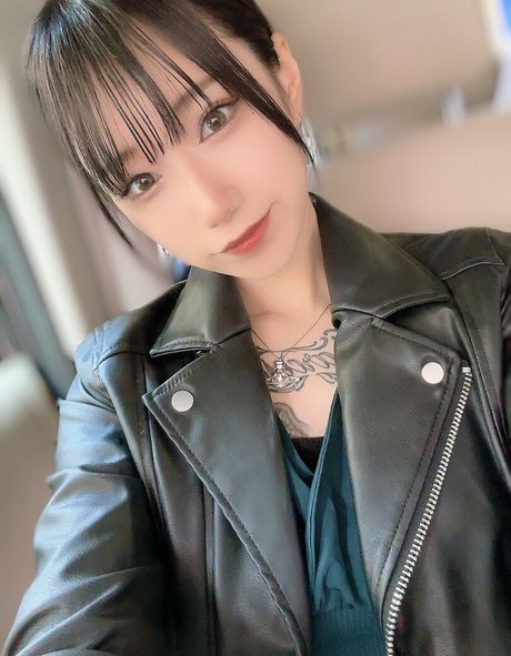 Yuuki Hiiragi erotic star images