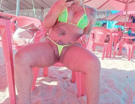 Esther Exhib hot pornstar pic