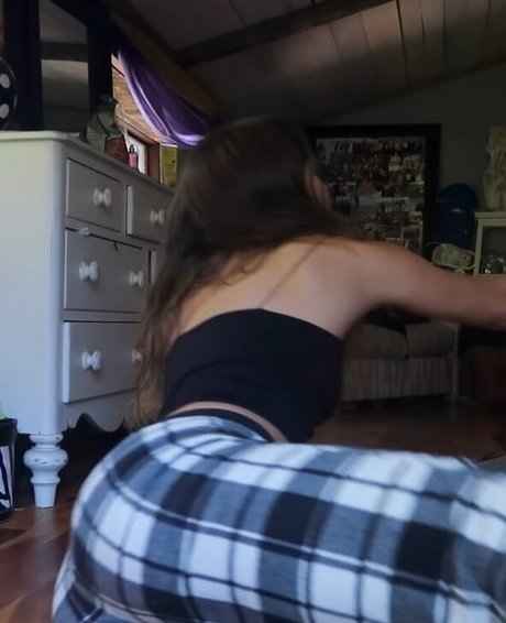 Brooke Bush sexy star pictures