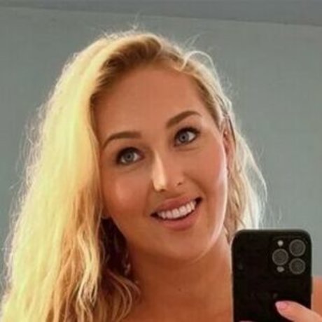 Nora Davis model exclusive img