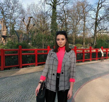 Lydia Harrison model xxx archive