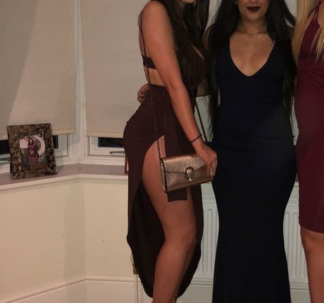 Lydia Harrison model naked photos