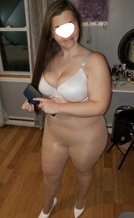 myprettywifesfeet star nude images