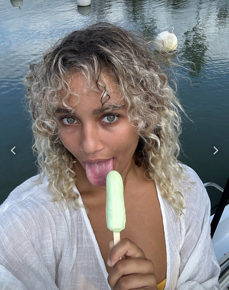 Salah Brooks pornstar top photo