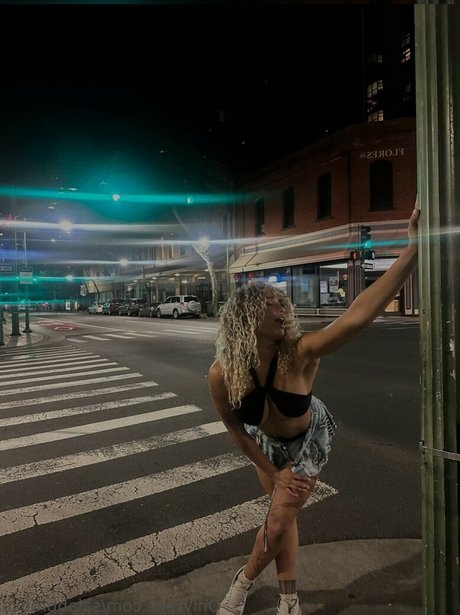 Salah Brooks pornstar perfect pics