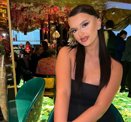 Isabella Evans top star image