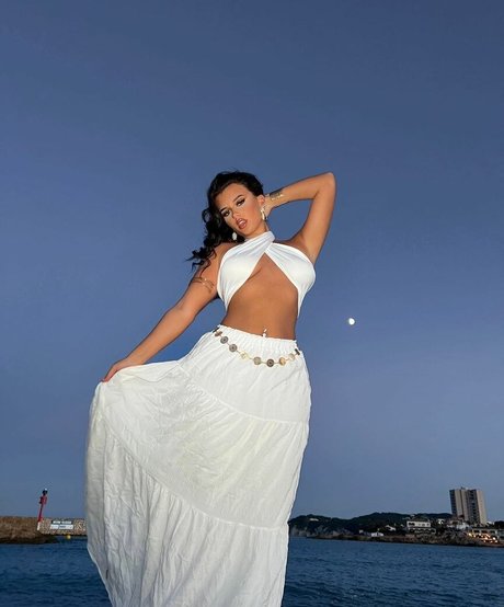 Isabella Evans top star gallery