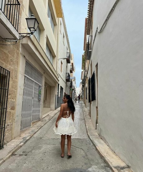 Isabella Evans erotic star galleries