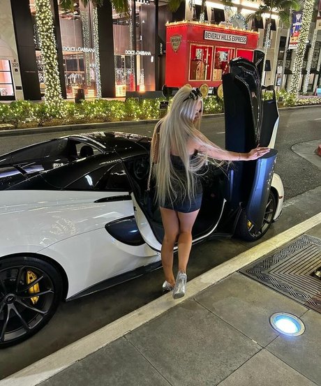 Monet Fisher art star galleries