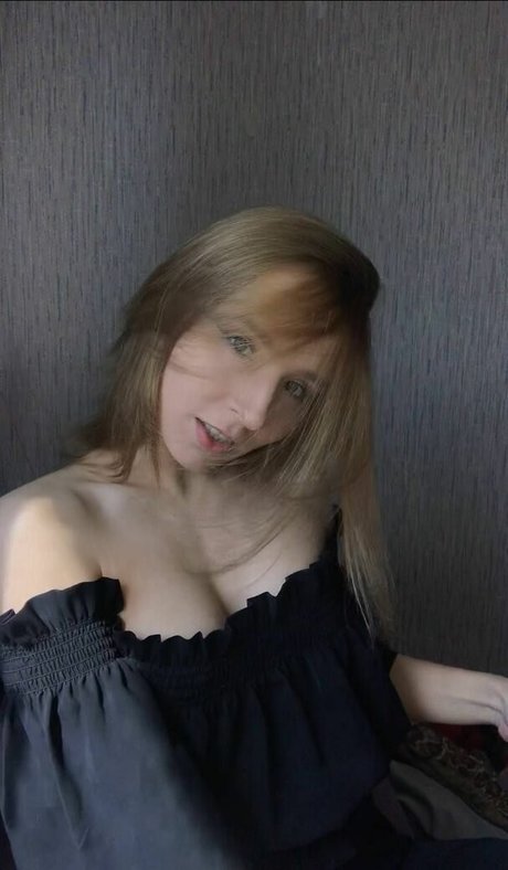 lolli dream model erotic pic