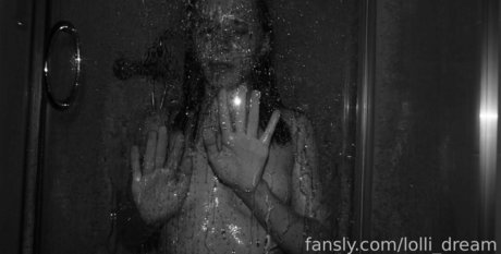 lolli dream hot model photo