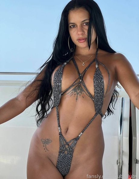 dubyduby xxx model photo