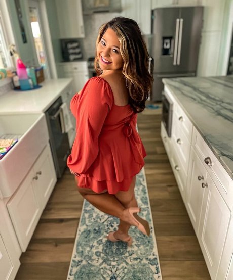 Brittney Lynn Vozar model pretty archive