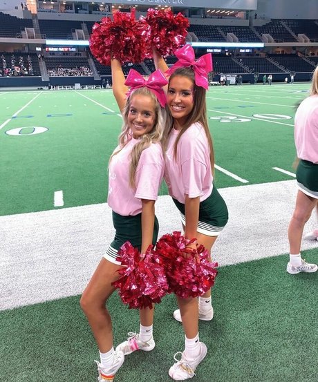 waitress onlyfans sexy pics