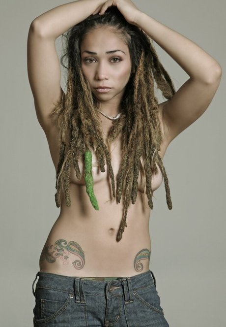 Kat TaylorSaydie model naked pic