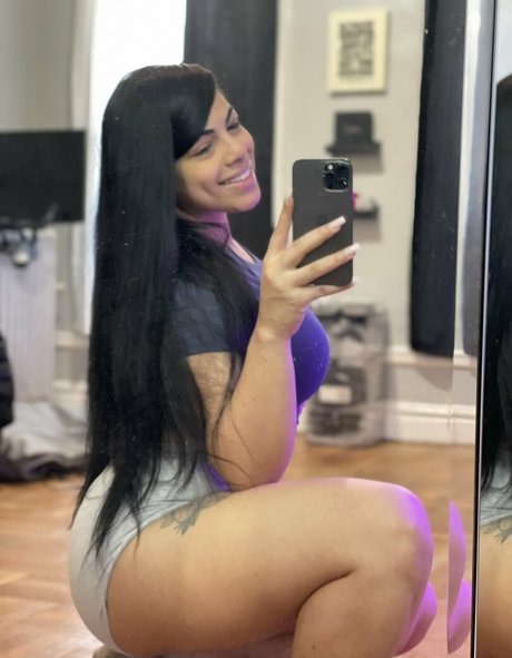 Kay Linx model nudes archive