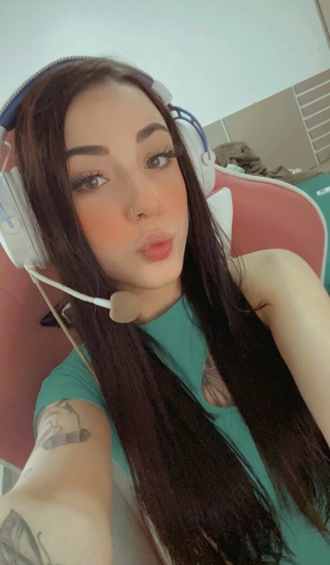 Ellen Maggnus hot star photos