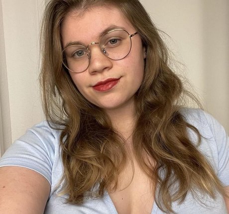 Lina Love model free gallery