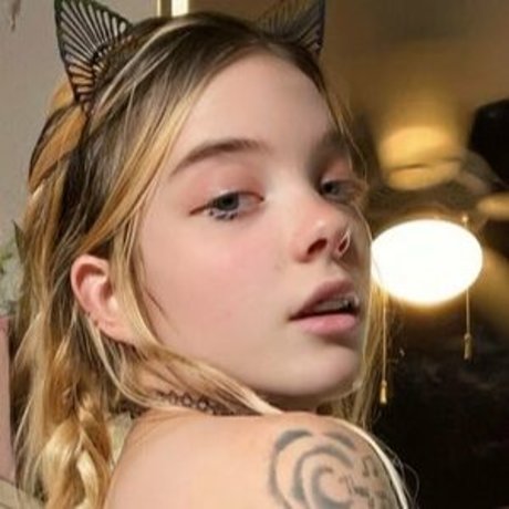 MewLabbs star high quality image