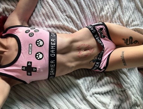 Ellexxaurus hot actress pics