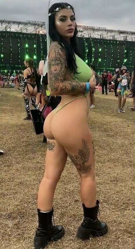 bxrbiedollamanda high quality model images