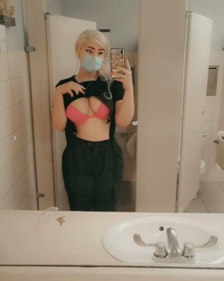 Sofiexxxo pornstar nudes images