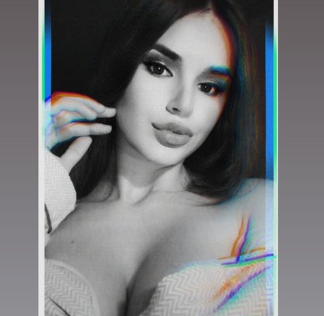 Denisa R Maria top actress images