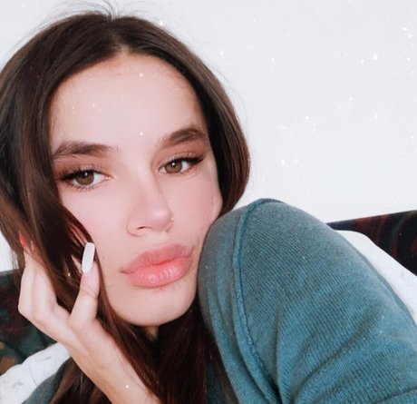 Denisa R Maria star best pics