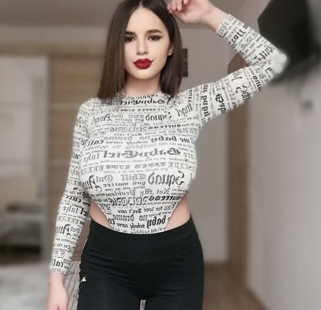 Denisa R Maria pornstar exclusive image