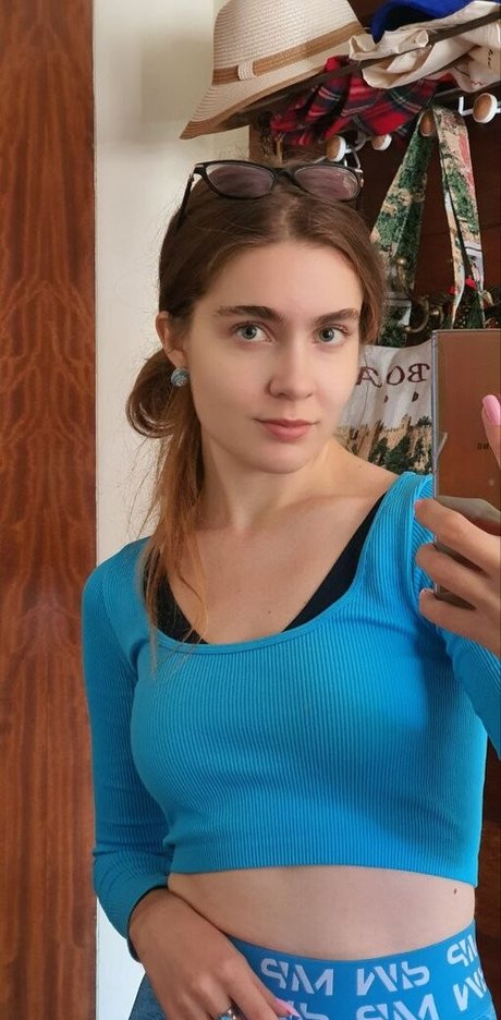 Condessa Anasta nude actress gallery