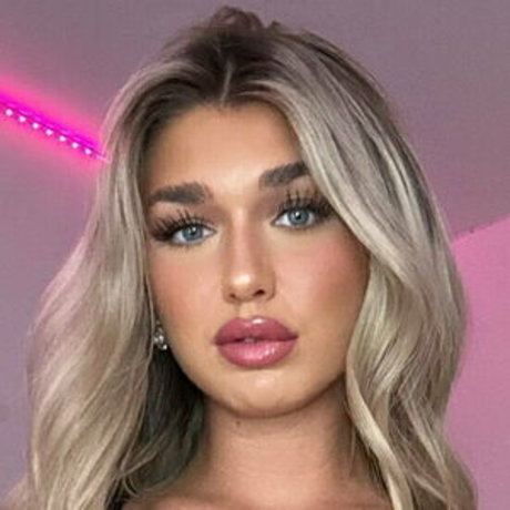 pregnant threesome onlyfans adult pictures