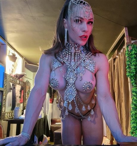 Kate Errington star art pictures