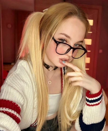 Dolce Vita star exclusive pictures