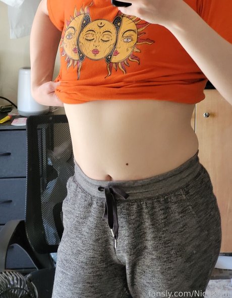 NicoKnut model porn photo