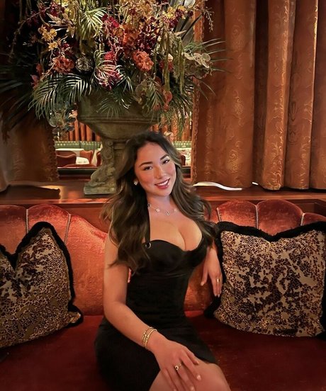 Nikki Cheng pornstar nice picture