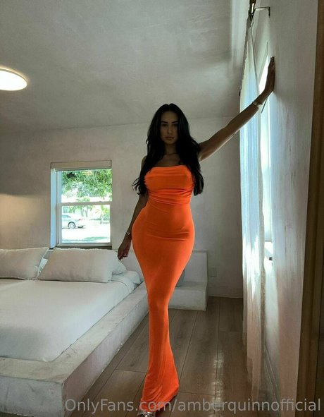 amberquinnofficial model beautiful pictures