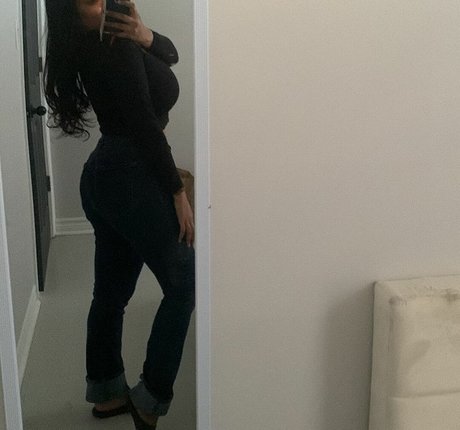 Desi Aurora actress galleries